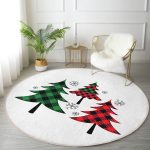 - RealHomes Dijital Baskılı Kaymaz Tabanlı Comfort Yuvarlak Halı - Realhomes  Beyaz Zeminde Ekose Desenli Çam Ağacı Motifli Dijital Baskılı Modern Bordo Balkon Yıkanabilir Kaymaz Tabanlı Yuvarlak Halı Realhomes