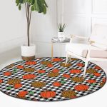 - RealHomes Dijital Baskılı Kaymaz Tabanlı Comfort Yuvarlak Halı - Realhomes  Siyah Beyaz Ekose Üzerinde Renkli Balkabağı Desenli Dijital Baskılı Modern Turuncu Balkon Yıkanabilir Kaymaz Tabanlı Yuvarlak Halı Realhomes