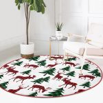 - RealHomes Dijital Baskılı Kaymaz Tabanlı Comfort Yuvarlak Halı - Realhomes  Beyaz Zeminde Çam Ağaçlı Ekoseli Geyik Motifli Dijital Baskılı Modern Bordo Balkon Yıkanabilir Kaymaz Tabanlı Yuvarlak Halı Realhomes