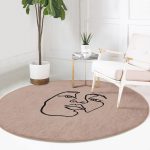 - RealHomes Dijital Baskılı Kaymaz Tabanlı Comfort Yuvarlak Halı - Realhomes  Renkli Zeminde Onedraw Çizimli Bayan Silüeti Dijital Baskılı Modern Kahverengi Salon ve Oturma Odası Kaymaz Tabanlı Yuvarlak Halı Realhomes