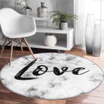 - RealHomes Dijital Baskılı Kaymaz Tabanlı Comfort Yuvarlak Halı - Realhomes  Mermer Zeminde Love Yazılı Özel Tasarım Modern Siyah Salon ve Oturma Odası Yıkanabilir Kaymaz Tabanlı Yuvarlak Halı Realhomes