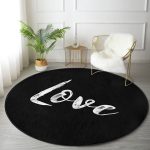 - RealHomes Dijital Baskılı Kaymaz Tabanlı Comfort Yuvarlak Halı - Realhomes  Siyah Zeminde Mermer Motifli Love Yazılı Salon ve Oturma Odası Yıkanabilir Kaymaz Tabanlı Yuvarlak Halı Realhomes