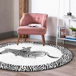 - RealHomes Dijital Baskılı Kaymaz Tabanlı Comfort Yuvarlak Halı - Realhomes Realhomes Zebra Çerçeveli Desenli Dijital Baskılı Siyah Banyo Yıkanabilir Kaymaz Tabanlı Yuvarlak Halı Realhomes