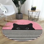 - RealHomes Dijital Baskılı Kaymaz Tabanlı Comfort Yuvarlak Halı - Realhomes  Pembe Zemin Çizgili Motif Kara Kedi Tasarımlı Modern Mutfak Yıkanabilir Kaymaz Tabanlı Yuvarlak Halı Realhomes