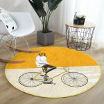 - RealHomes Dijital Baskılı Kaymaz Tabanlı Comfort Yuvarlak Halı - Realhomes  Realhomes Sarı Krem Zemin Bisikletli Adam Motifli Gold Banyo Yıkanabilir Kaymaz Tabanlı Yuvarlak Halı Realhomes
