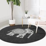 - RealHomes Dijital Baskılı Kaymaz Tabanlı Comfort Yuvarlak Halı - Realhomes  Koyu Füme Zemin Etnik Fil Motifli Gri Salon ve Oturma Odası Yıkanabilir Kaymaz Tabanlı Yuvarlak Halı Realhomes
