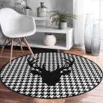 - RealHomes Dijital Baskılı Kaymaz Tabanlı Comfort Yuvarlak Halı - Realhomes  Realhomes Dijital Baskılı Kazayağı Zemin Geyik Tasarımlı Siyah Ofis Yıkanabilir Kaymaz Tabanlı Yuvarlak Kadife Halı Realhomes