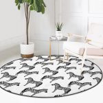 - RealHomes Dijital Baskılı Kaymaz Tabanlı Comfort Yuvarlak Halı - Realhomes  Realhomes Zebra Tasarımlı Dijital Baskılı Siyah Mutfak Yıkanabilir Kaymaz Tabanlı Yuvarlak Kadife Halı Realhomes