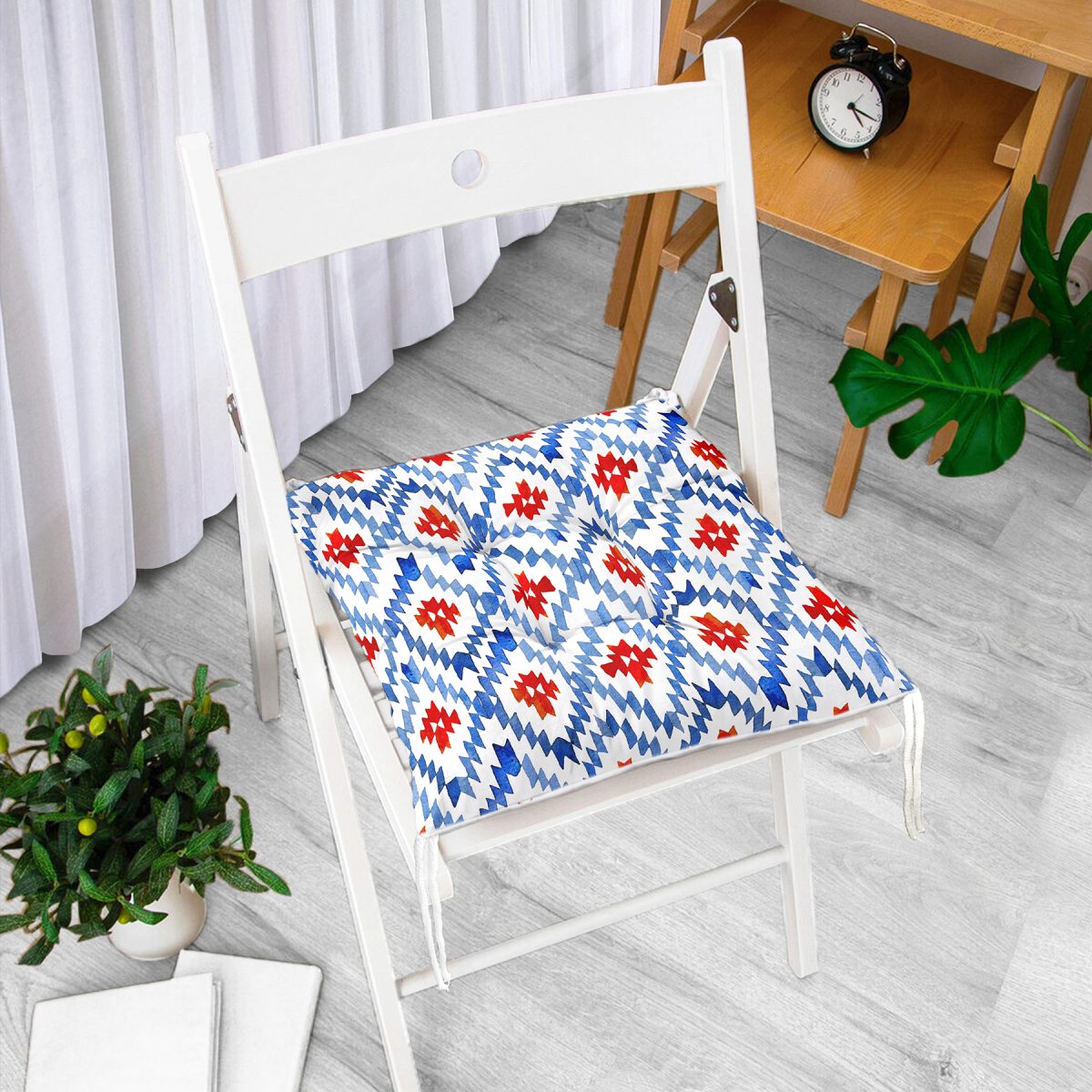 Geometrik Mavi Çini Desenli Modern Pofuduk Sandalye Minderi Realhomes