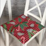 Ekose Zeminli Yılbaşı Temalı Dijital Baskılı Modern Pofuduk Sandalye Minderi Realhomes