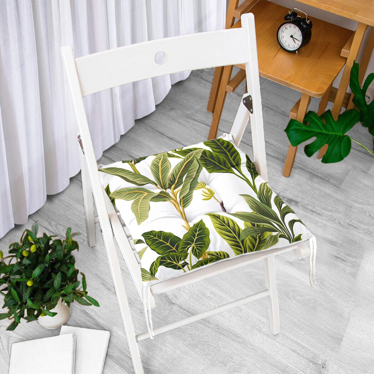 Yeşil Tropik Yaprak Motifli Modern Pofuduk Sandalye Minderi Realhomes