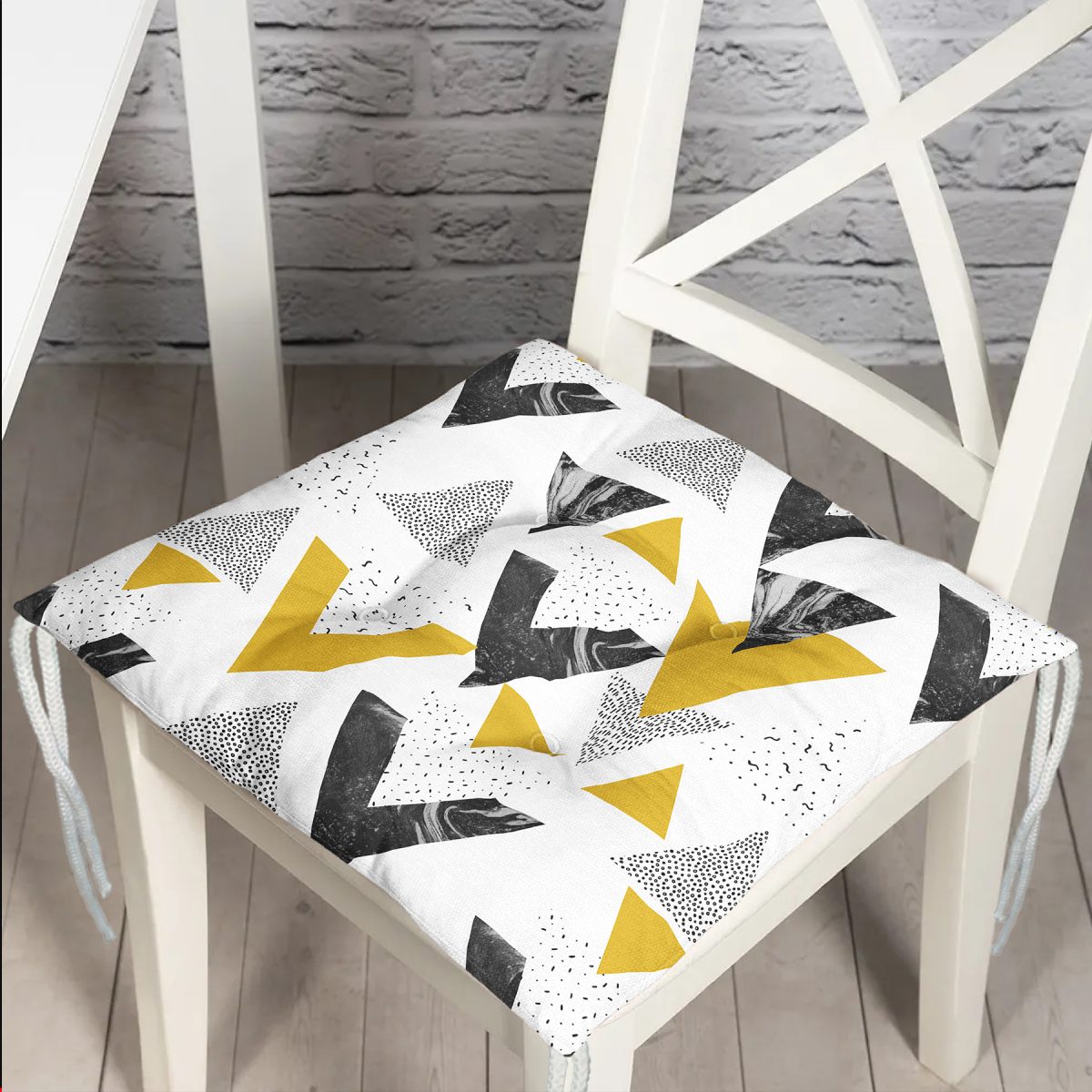 Mermer Detaylı Siyah Beyaz Geometrik Motifli Modern Pofuduk Sandalye Minderi Realhomes