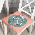 - Pofi-Ryl37-Gorsel - Realhomes Pudra Yeşil Zeminli Beyaz Gül Tasarımlı Pofuduk Sandalye Minderi Realhomes