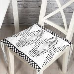 - Pofi-Ryl56-Gorsel - Realhomes  Siyah Beyaz İskandinav Motifli Dijital Baskılı Modern Pofuduk Sandalye Minderi Realhomes