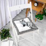 - Pofi-Ryl76-Gorsel-1 - Realhomes  Damalı Çerçeve Motifli Zebra Desenli Pofuduk Sandalye Minderi Realhomes