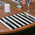 - RealHomes Özel Tasarım 6'lı Amerikan Servis Takımı - Realhomes  6'lı Siyah Beyaz Düz Çizgili Özel Tasarımlı Dijital Baskılı Modern Sunum Altlığı - Amerikan Servis Seti Realhomes