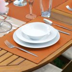 Koyu Turuncu Krem Zemin Bisikletli Adam Motifli 1 Adet Runner & 4 Adet Yeşil Renkli Amerikan Servis Realhomes