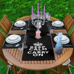 Siyah Beyaz Keep Calm And Carry On Baskılı 1 Adet Runner & 4 Adet Yeşil Renkli Amerikan Servis Realhomes