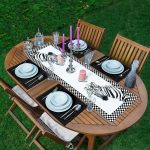 Damalı Çerçeve Motifli Zebra Desenli Dekoratif 1 Adet Runner & 4 Adet Yeşil Renkli Amerikan Servis Realhomes