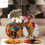 - RealHomes Dijital Baskılı Servis Altlığı - Supla - 4'lü - Realhomes Etnik Afrika Kadınlar Özel Tasarımlı Dijital Baskılı Yuvarlak Servis Altlığı & Supla Realhomes