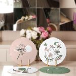 Onedraw Çiçek Tasarımlı Silüet Motifli Dekoratif Yuvarlak Servis Altlığı & Supla Realhomes