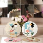 - RealHomes Dijital Baskılı Servis Altlığı - Supla - 4'lü - Realhomes Renkli Çiçek Tasarımlı Onedraw Temalı Dekoratif Yuvarlak Servis Altlığı & Supla Realhomes