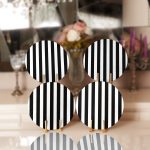 - RealHomes Dijital Baskılı Servis Altlığı - Supla - 4'lü - Realhomes Siyah Beyaz Düz Çizgili Özel Tasarımlı Dijital Baskılı Modern Yuvarlak Servis Altlığı & Supla Realhomes