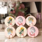 - RealHomes Dijital Baskılı Servis Altlığı - Supla - 6'lı - Realhomes 6'lı Tropik Yapraklar Onedraw Temalı Dijital Baskılı Dekoratif Yuvarlak Servis Altlığı & Supla Realhomes