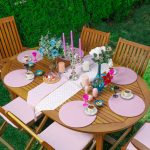 Realhomes Pembe & Beyaz Ogea Desenli Püsküllü Runner & 6'lı Pembe Düz Renk Supla - Servis Altlığı Realhomes