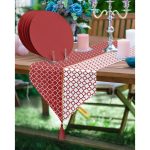 - RealHomes Özel Tasarım 6'lı Supla & Avangarde Runner Seti - Realhomes Realhomes Bordo & Beyaz Ogea Desenli Püsküllü Runner & 6'lı Bordo Düz Renk Supla - Servis Altlığı Realhomes