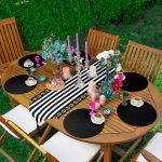 Realhomes Siyah Beyaz Çizgili Özel Tasarım Püsküllü Runner & 6'lı Siyah Düz Renk Supla - Servis Altlığı Realhomes