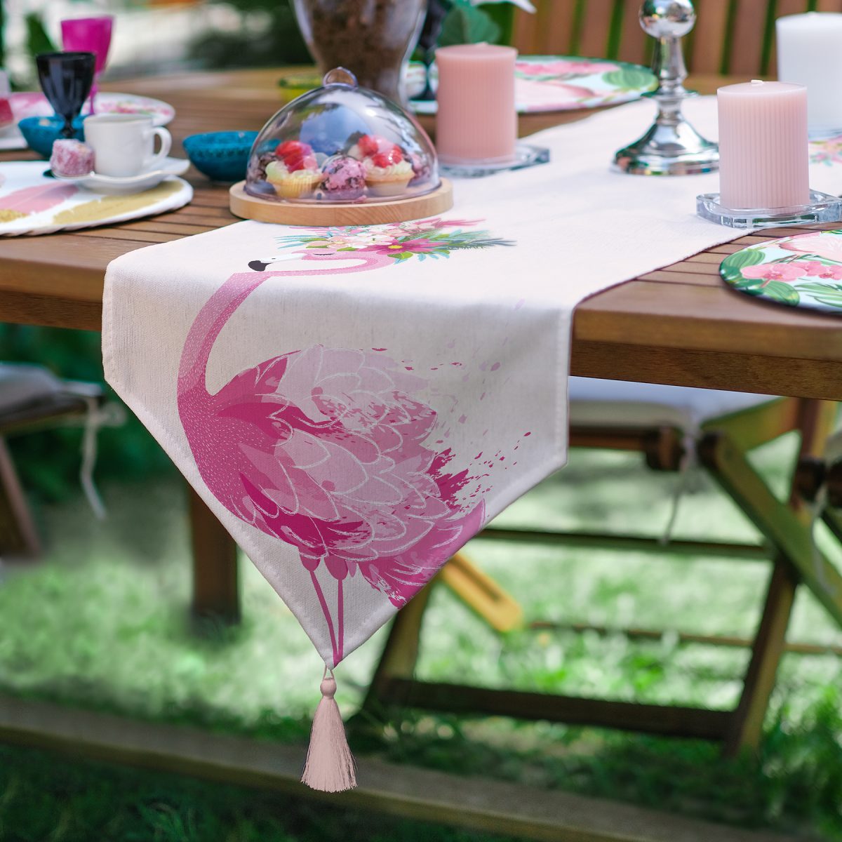 Realhomes 6+1 Pembe Temalı Flamingo Tasarımlı Dijital Baskılı Modern Püsküllü Runner ve Yuvarlak Servis Altlığı & Supla Seti Realhomes