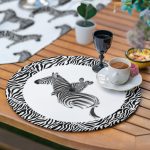 Realhomes 6+1 Siyah Beyaz Zebra Temalı Özel Tasarım Dijital Baskılı Modern Püsküllü Runner ve Yuvarlak Servis Altlığı & Supla Seti Realhomes