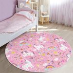 - RealHomes Dijital Baskılı Kaymaz Tabanlı Comfort Çocuk Odası Yuvarlak Halı - Realhomes  Pembe Zeminli Unicorn Motifli Çocuk & Genç Odası Makinede Yıkanabilir Kaymaz Tabanlı Yuvarlak Çocuk Halısı Realhomes