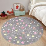 - RealHomes Dijital Baskılı Kaymaz Tabanlı Comfort Çocuk Odası Yuvarlak Halı - Realhomes  Gri Zeminde Renkli Çiçek Ve Kalp Tasarımlı Çocuk & Genç Odası Makinede Yıkanabilir Kaymaz Tabanlı Yuvarlak Çocuk Halısı Realhomes