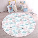 - RealHomes Dijital Baskılı Kaymaz Tabanlı Comfort Çocuk Odası Yuvarlak Halı - Realhomes  Hello Baby Renkli Bulutlar Çocuk & Genç Odası Makinede Yıkanabilir Kaymaz Tabanlı Yuvarlak Çocuk Halısı Realhomes
