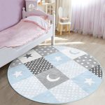- RealHomes Dijital Baskılı Kaymaz Tabanlı Comfort Çocuk Odası Yuvarlak Halı - Realhomes  Renkli Kareler Geometrik Tasarımlı Çocuk & Genç Odası Makinede Yıkanabilir Kaymaz Tabanlı Yuvarlak Çocuk Halısı Realhomes