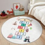 - RealHomes Dijital Baskılı Kaymaz Tabanlı Comfort Çocuk Odası Yuvarlak Halı - Realhomes  Etiğici Seksek Oyunu Tasarımlı Çocuk & Genç Odası Makinede Yıkanabilir Kaymaz Tabanlı Yuvarlak Çocuk Oyun Halısı Realhomes