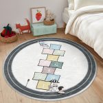 - RealHomes Dijital Baskılı Kaymaz Tabanlı Comfort Çocuk Odası Yuvarlak Halı - Realhomes  Bisikletli Kız Seksek Oyun Tasarımlı Çocuk & Genç Odası Makinede Yıkanabilir Kaymaz Tabanlı Yuvarlak Çocuk Oyun Halısı Realhomes