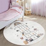 - RealHomes Dijital Baskılı Kaymaz Tabanlı Comfort Çocuk Odası Yuvarlak Halı - Realhomes  Soft Renkli Uzay Temalı Seksek Oyun Tasarımlı Çocuk & Genç Odası Makinede Yıkanabilir Kaymaz Tabanlı Yuvarlak Çocuk Oyun Halısı Realhomes
