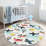 - RealHomes Dijital Baskılı Kaymaz Tabanlı Comfort Çocuk Odası Yuvarlak Halı - Realhomes  Renkli Helikopterler Tasarımlı Çocuk & Genç Odası Makinede Yıkanabilir Kaymaz Tabanlı Yuvarlak Çocuk Halısı Realhomes