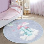 - RealHomes Dijital Baskılı Kaymaz Tabanlı Comfort Çocuk Odası Yuvarlak Halı - Realhomes  Mavi Bulutların Üzerinde Prenses Şatosu Çocuk & Genç Odası Makinede Yıkanabilir Kaymaz Tabanlı Yuvarlak Çocuk Halısı Realhomes