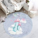 - RealHomes Dijital Baskılı Kaymaz Tabanlı Comfort Çocuk Odası Yuvarlak Halı - Realhomes  Mavi Bulutların Üzerinde Prenses Şatosu Çocuk & Genç Odası Makinede Yıkanabilir Kaymaz Tabanlı Yuvarlak Çocuk Halısı Realhomes