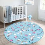 - RealHomes Dijital Baskılı Kaymaz Tabanlı Comfort Çocuk Odası Yuvarlak Halı - Realhomes  Uzay Motifli Çocuk & Genç Odası Makinede Yıkanabilir Kaymaz Tabanlı Yuvarlak Çocuk Halısı Realhomes