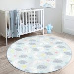 - RealHomes Dijital Baskılı Kaymaz Tabanlı Comfort Çocuk Odası Yuvarlak Halı - Realhomes  Uyku Temalı Sevimli Ay Ve Yıldızlar Çocuk & Genç Odası Makinede Yıkanabilir Kaymaz Tabanlı Yuvarlak Çocuk Halısı Realhomes