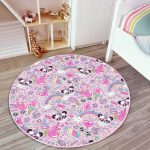 - RealHomes Dijital Baskılı Kaymaz Tabanlı Comfort Çocuk Odası Yuvarlak Halı - Realhomes  Pembe Zeminli Bebek Motifi Çocuk & Genç Odası Makinede Yıkanabilir Kaymaz Tabanlı Yuvarlak Çocuk Halısı Realhomes