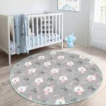 - RealHomes Dijital Baskılı Kaymaz Tabanlı Comfort Çocuk Odası Yuvarlak Halı - Realhomes  Sevimli Atkılı Ayıcık Desenli Çocuk & Genç Odası Makinede Yıkanabilir Kaymaz Tabanlı Yuvarlak Çocuk Halısı Realhomes