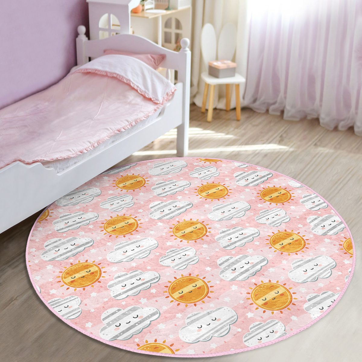 Pembe Zeminde Güneş Ve Bulut Motifli Çocuk & Genç Odası Makinede Yıkanabilir Kaymaz Tabanlı Yuvarlak Çocuk Halısı Realhomes