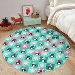 - RealHomes Dijital Baskılı Kaymaz Tabanlı Comfort Çocuk Odası Yuvarlak Halı - Realhomes  Penguen Temalı Çocuk & Genç Odası Makinede Yıkanabilir Kaymaz Tabanlı Yuvarlak Çocuk Halısı Realhomes