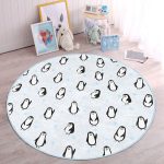 - RealHomes Dijital Baskılı Kaymaz Tabanlı Comfort Çocuk Odası Yuvarlak Halı - Realhomes  Sevimli Penguen Temalı Çocuk & Genç Odası Makinede Yıkanabilir Kaymaz Tabanlı Yuvarlak Çocuk Halısı Realhomes